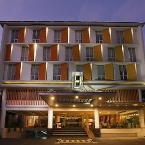 Luxury Malioboro Hotel